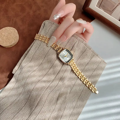 Women's Elegant Minimalist Watch - Golden-Tone Alloy Strap Quartz Wristwatch