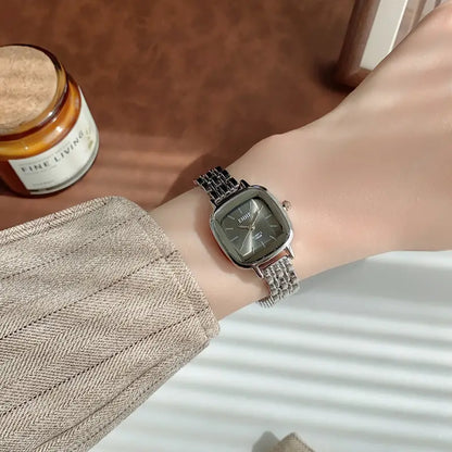 Women's Elegant Minimalist Watch - Golden-Tone Alloy Strap Quartz Wristwatch